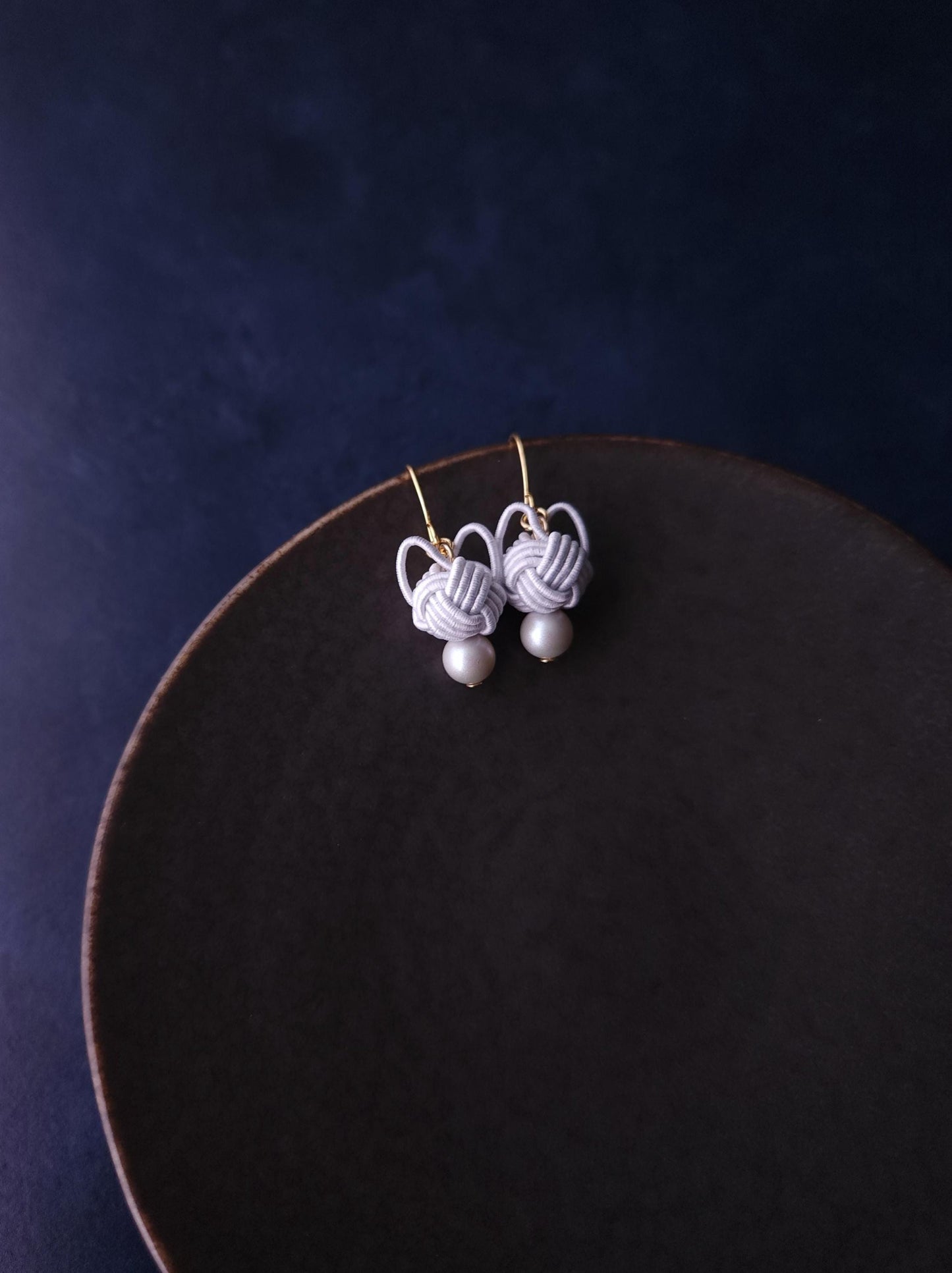 Cat Head Earrings - Icy White