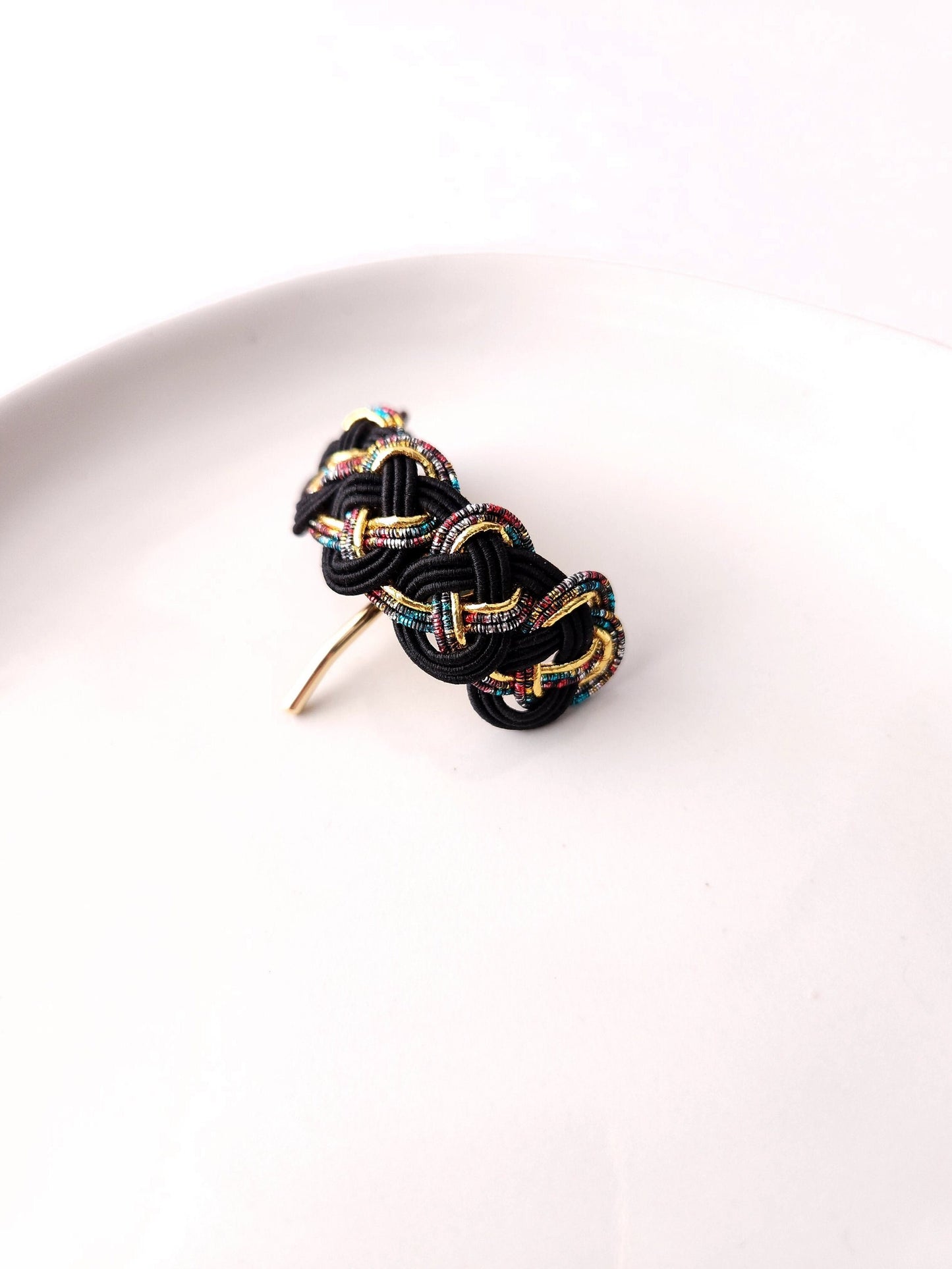 Ponytail Hook- Black x Rainbow
