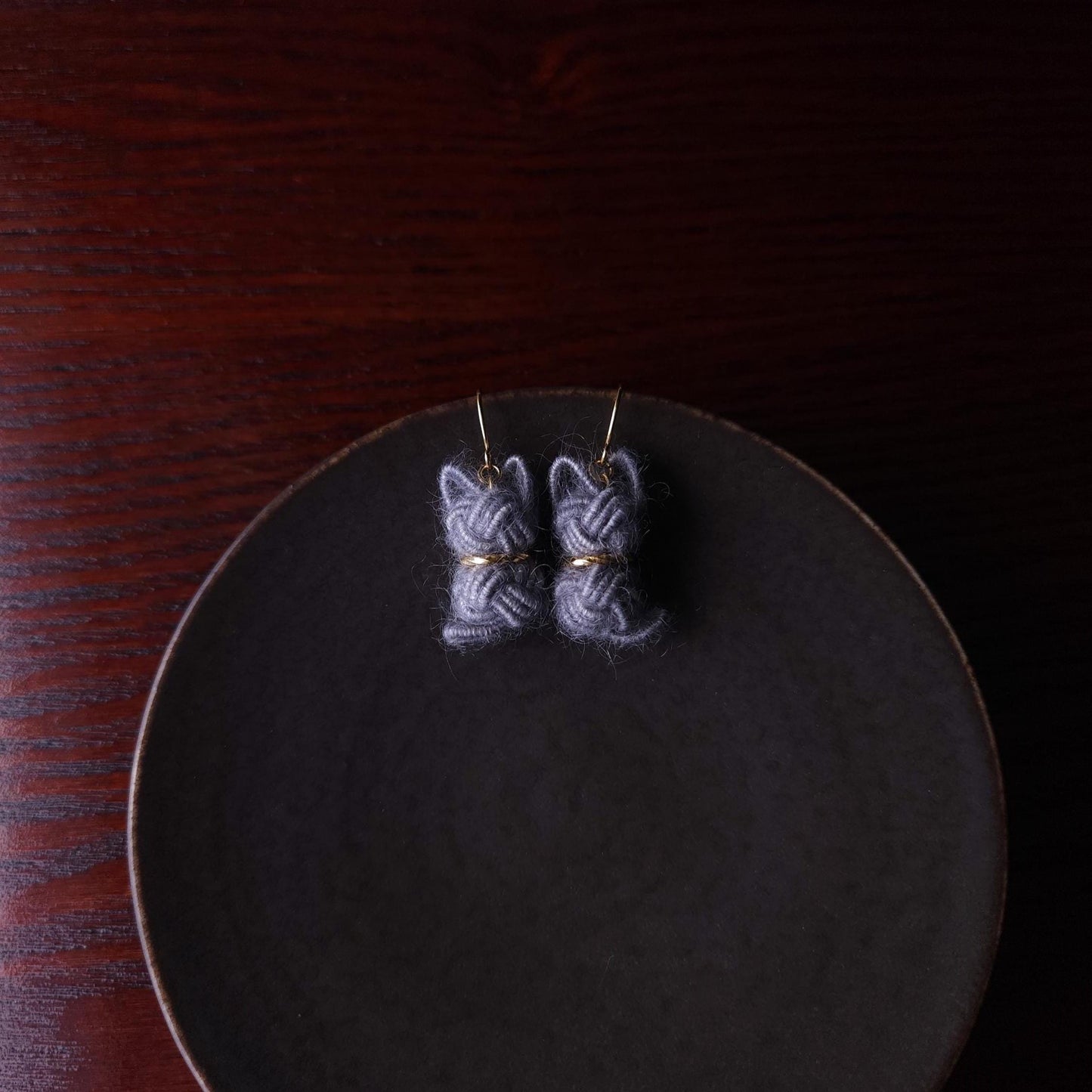 Fluffy Cat Earrings - Gray