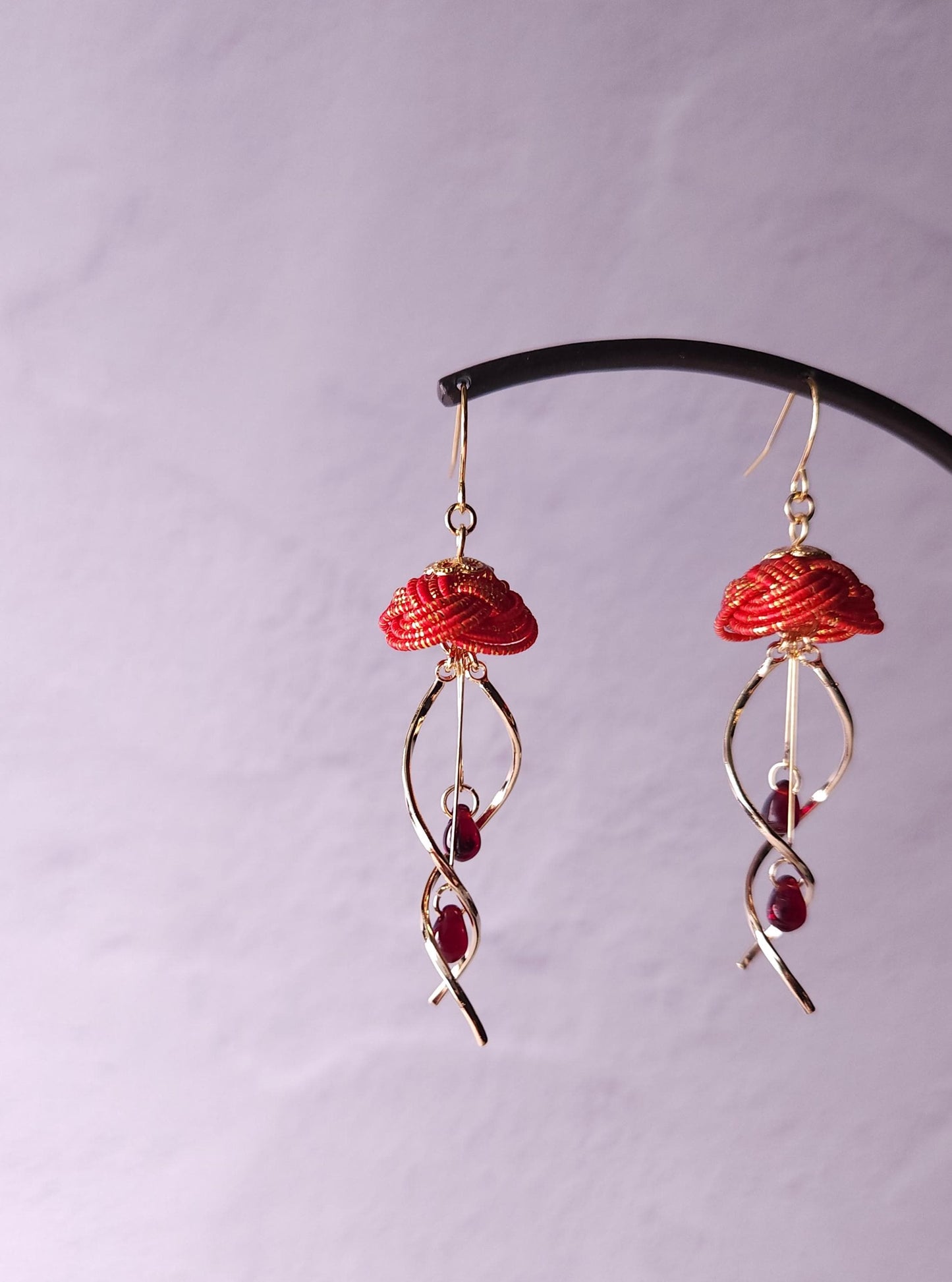 Jellyfish - Red with Gold