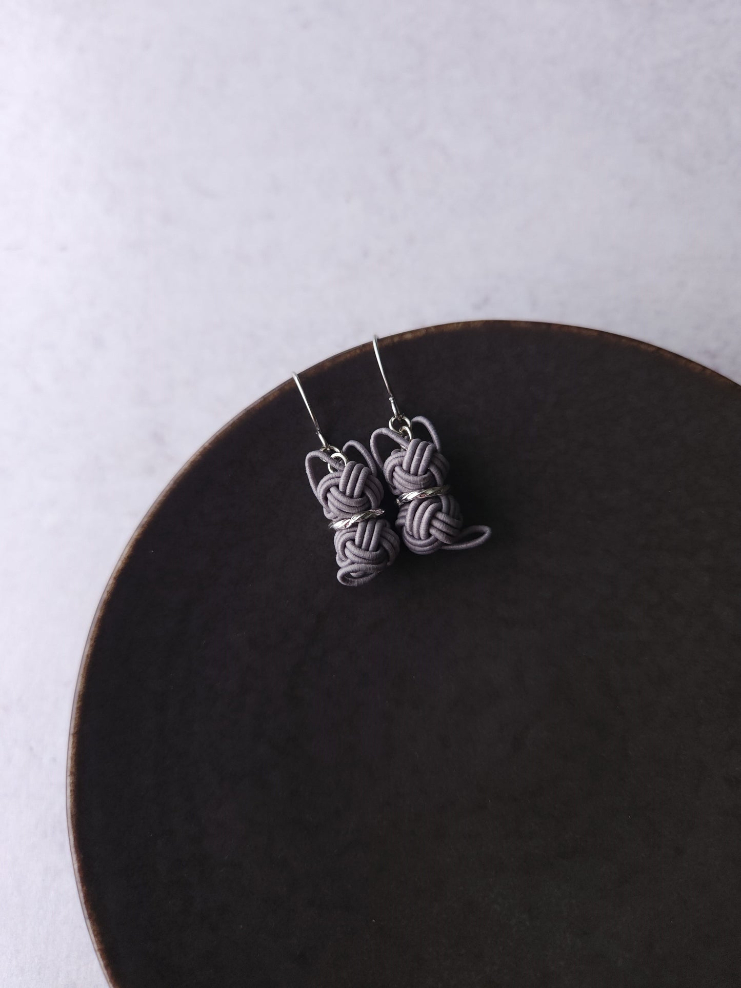Cat Earrings - Gray