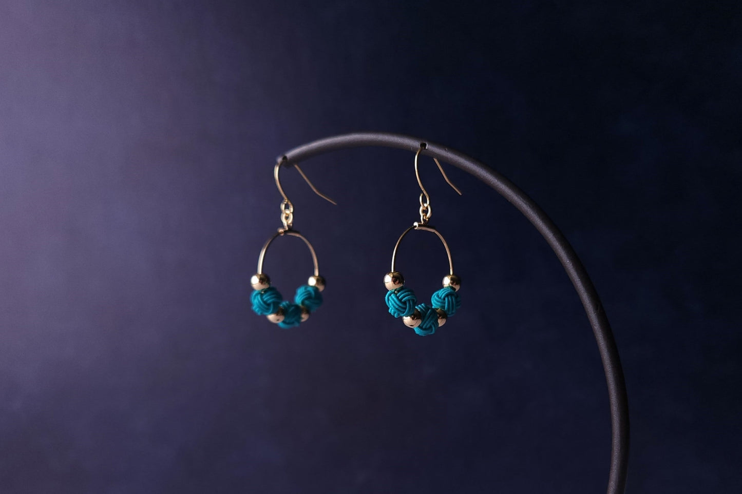 Hoop - Peacock