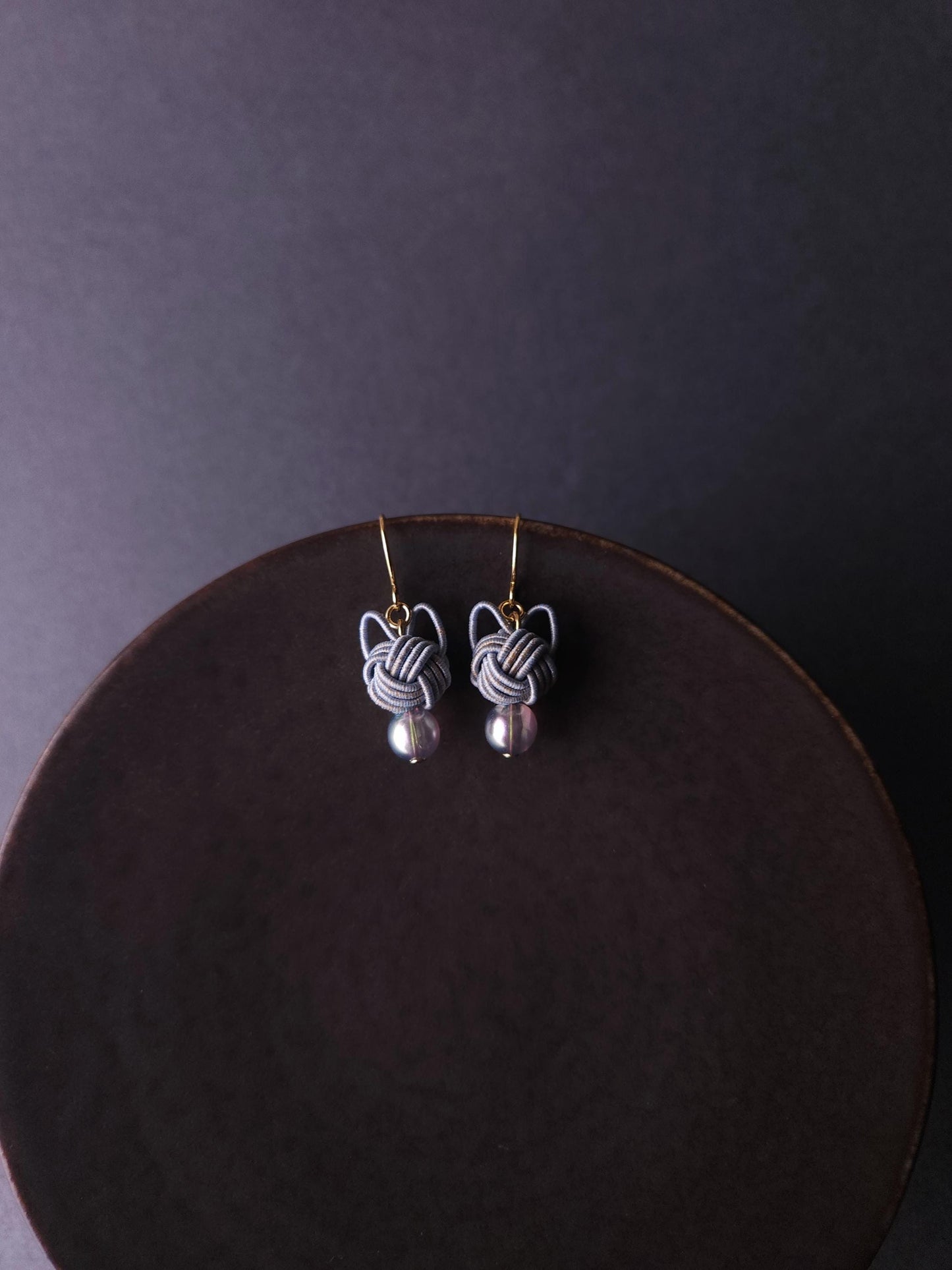 Cat Head Earrings - Gray