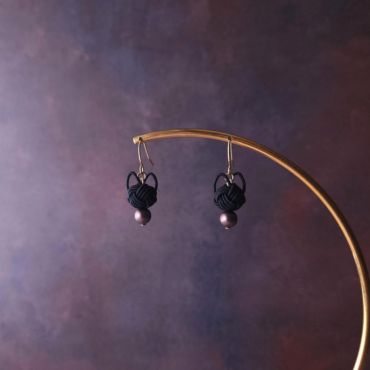 Cat Head Earrings - Black