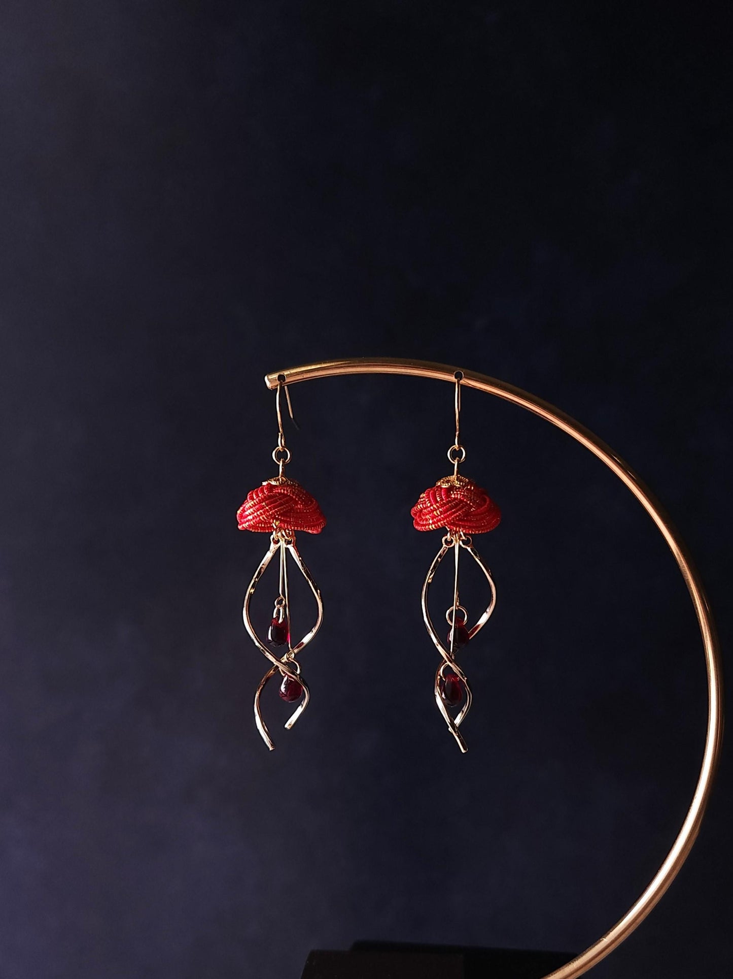 Jellyfish - Red with Gold