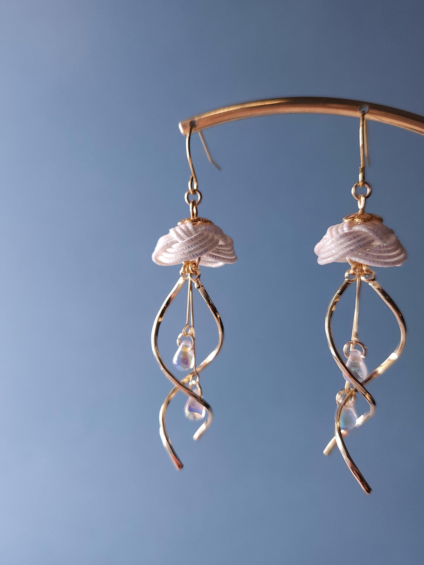Jellyfish - Holographic White