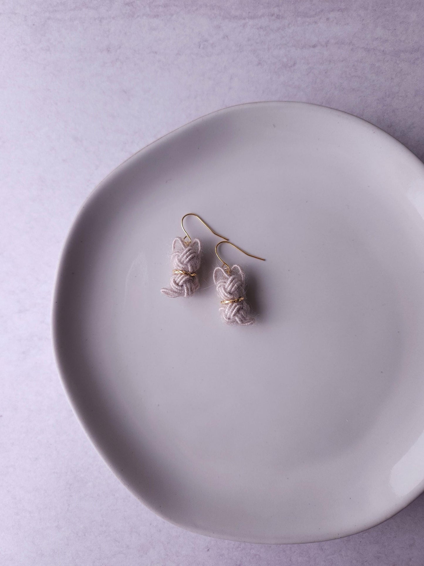 Fluffy Cat Earrings - Silver Gray