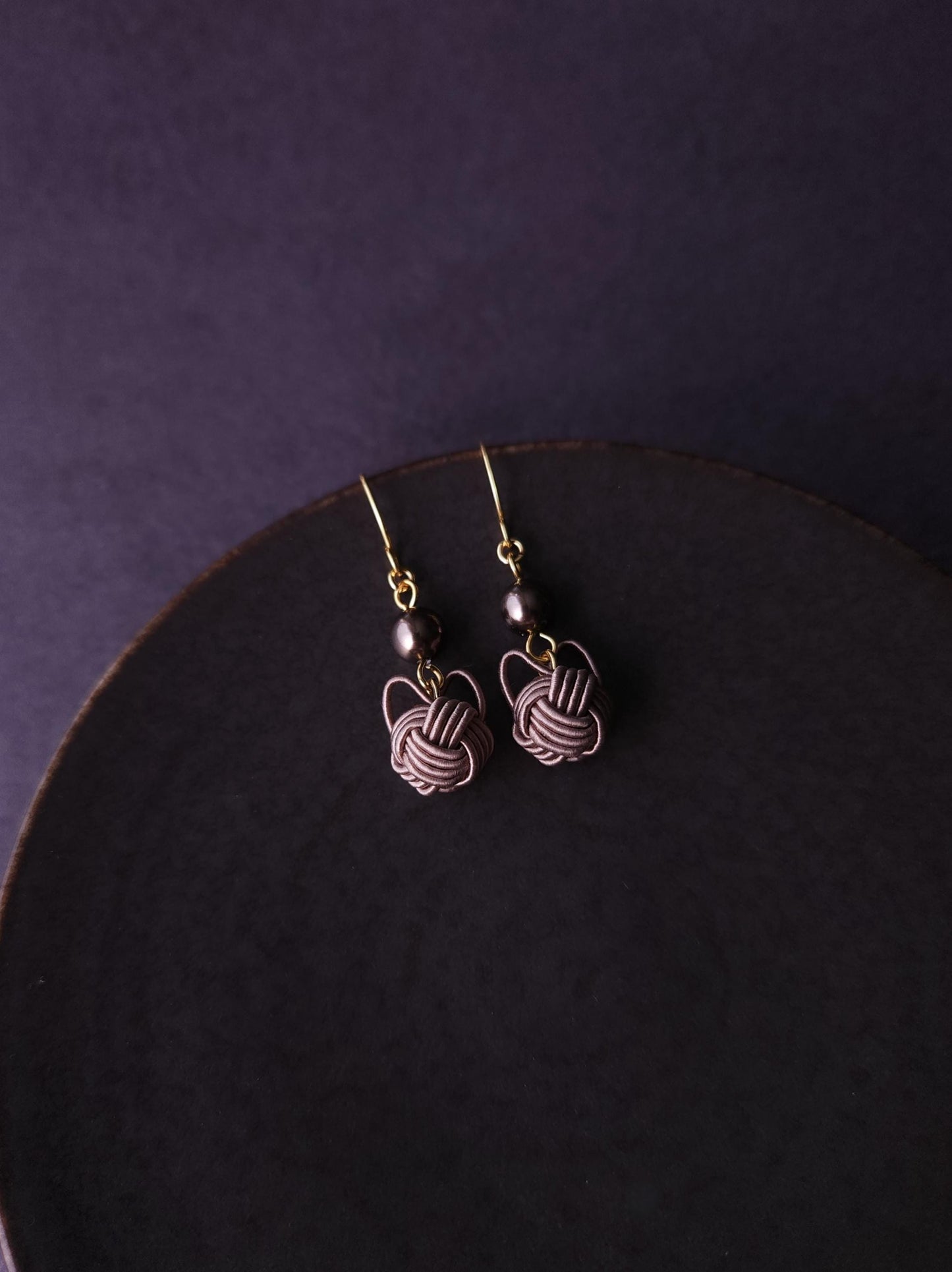 Cat Drop Earrings - Walnut Brown