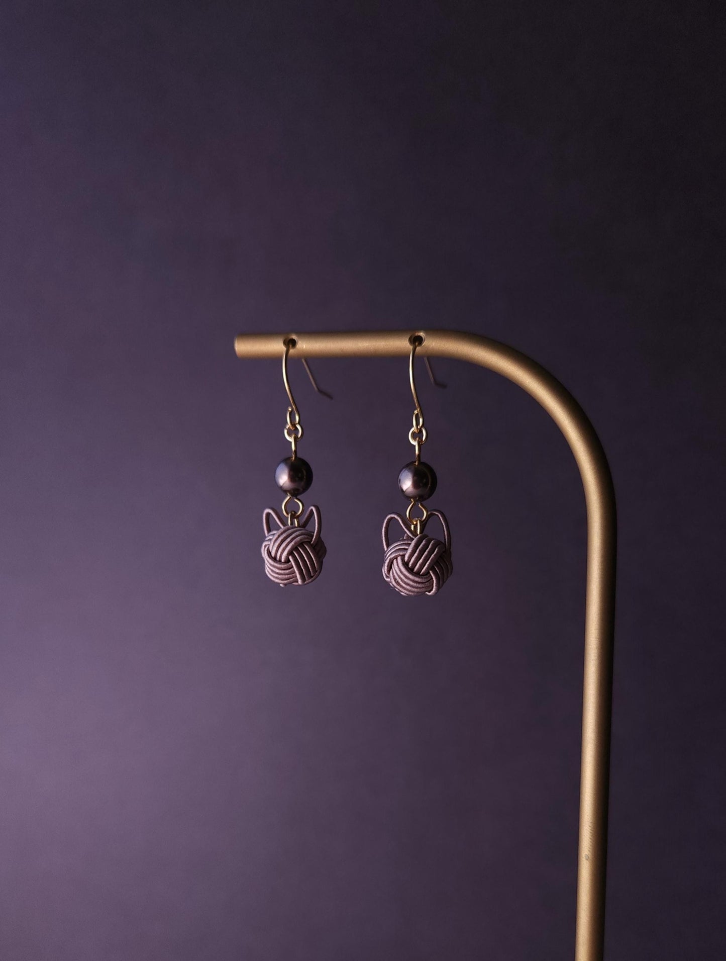 Cat Drop Earrings - Walnut Brown