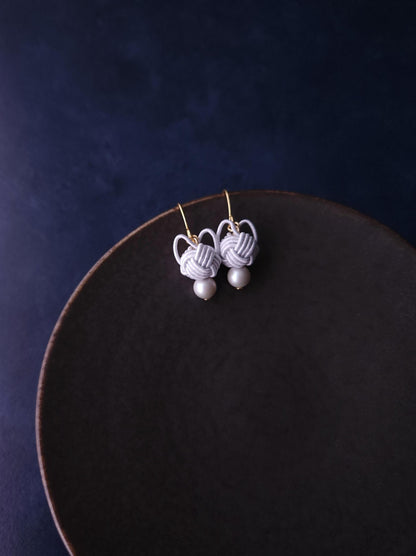 Cat Head Earrings - Icy White
