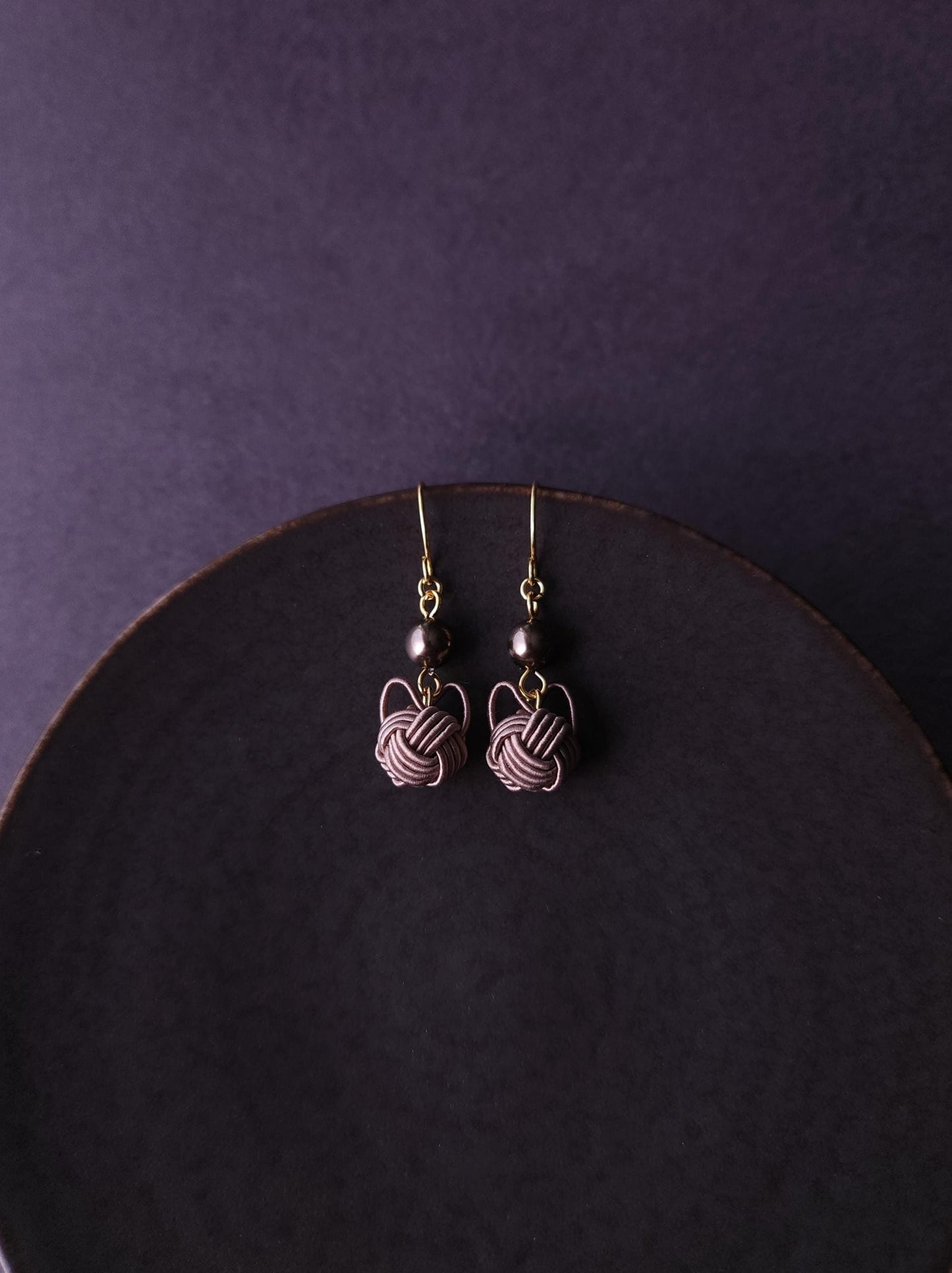 Cat Drop Earrings - Walnut Brown